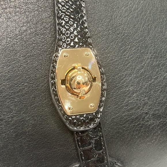 RARE! Michael Kors Limited Edition Blk Leather Tote Reptile Embossed Patent Lthr - Picture 10 of 13